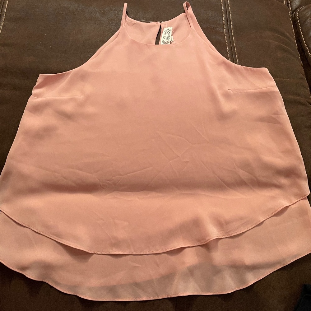 Light pink tank top